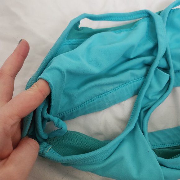 Fabletics Peri Lace-Up Medium Support Sports Bra - Picture 6 of 6